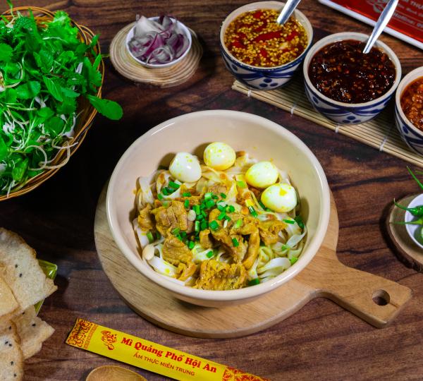 Mì Quảng Thịt + Trứng Cút